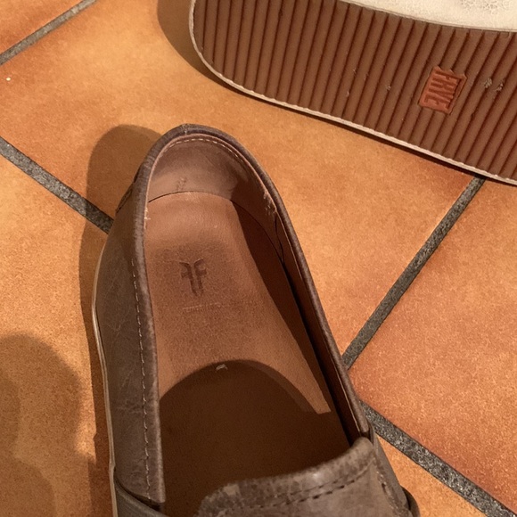 Frye leather slip on sneakers. Size 8 - Picture 3 of 8